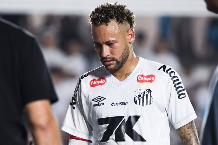 世界杯客户端升级-此前接受膝盖手术！贝因体育：内马尔已回归桑托斯进行训练