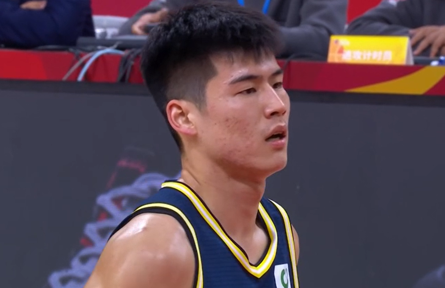 世界杯客户端升级-陈家政接受采访，中肯点评徐杰