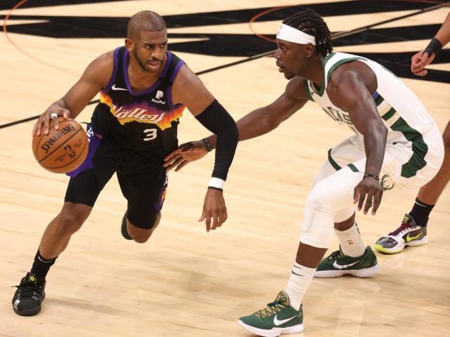 世界杯直播软件更新-细化排名控卫篇：生死回合靠库里 反击乱战看三球