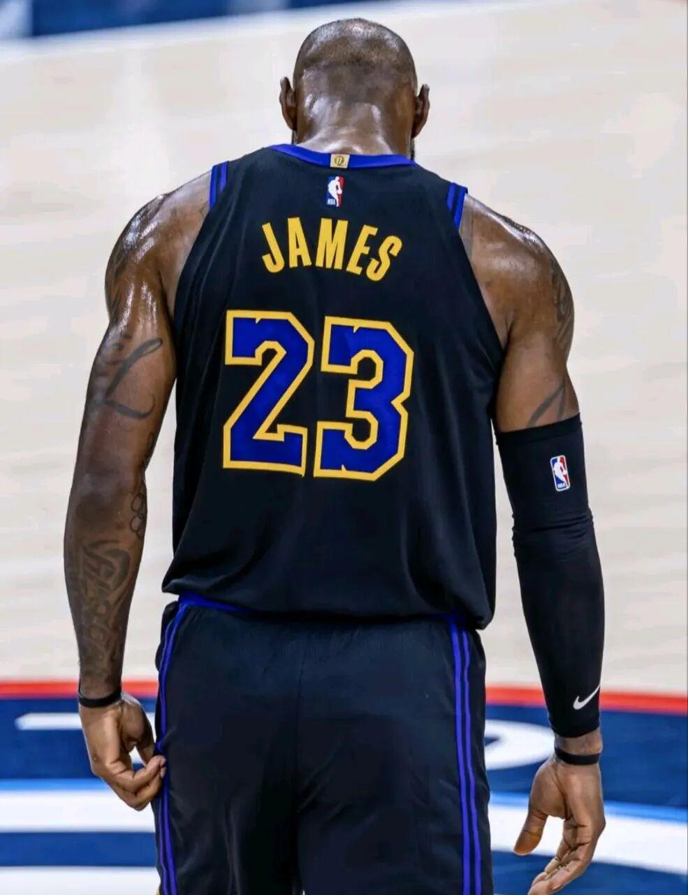 世界杯直播软件更新-老詹与湖人即将“和平分手”？