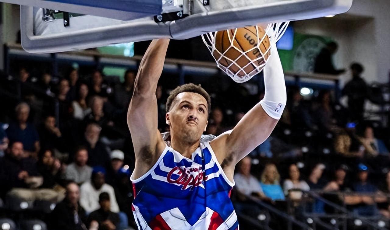 才5年啊，他从全美第一沦为流浪汉，不断被放弃，只打了95场NBA！