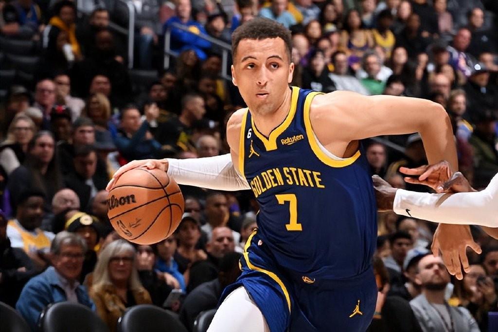 才5年啊，他从全美第一沦为流浪汉，不断被放弃，只打了95场NBA！